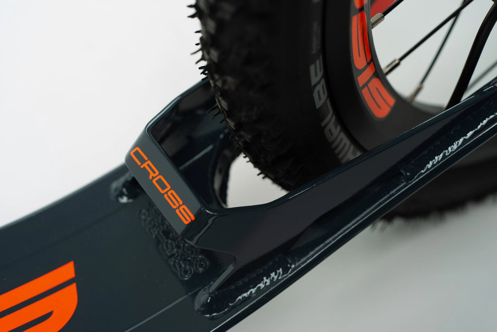 Crussis Cross 6